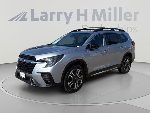 Certified 2026 Subaru Ascent Touring AWD/4WD image 1