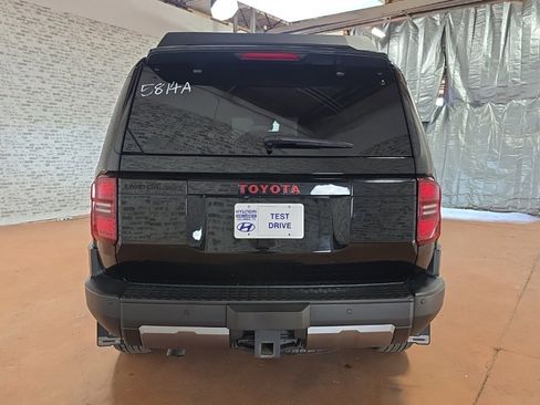Used 2024 Toyota Land Cruiser image 6