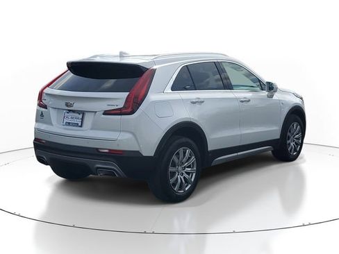 Certified 2021 Cadillac XT4 Premium Luxury w/ Driver Assist Package AWD/4WD image 4