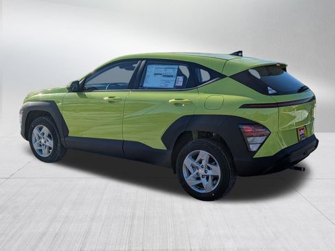 New 2026 Hyundai Kona SE image 3