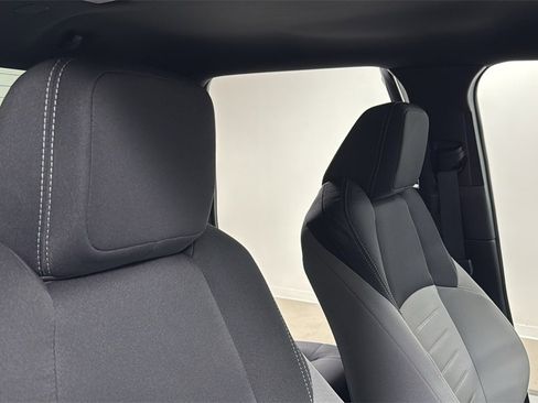 Certified 2025 Toyota Tacoma SR5 image 19