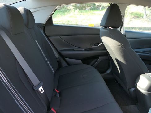 Certified 2023 Hyundai Elantra SEL image 22