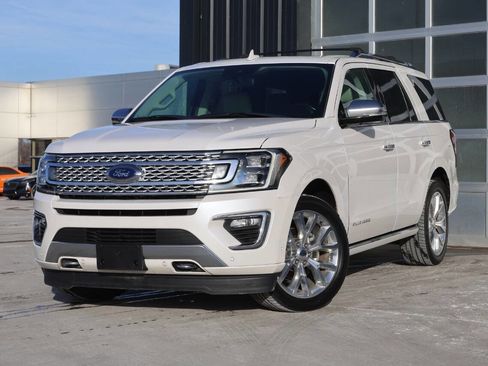 Used 2019 Ford Expedition Platinum image 3