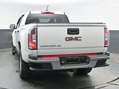 Used 2020 GMC Canyon 2WD Crew Cab w/ Convenience Package image 12