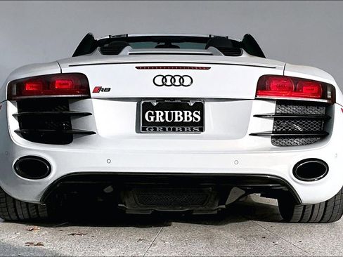 Used 2012 Audi R8 V10 image 6