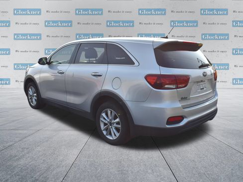 Used 2019 Kia Sorento L FWD image 7