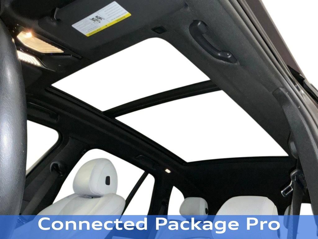Used 2023 BMW X5 xDrive40i w/ Premium Package AWD/4WD image 4
