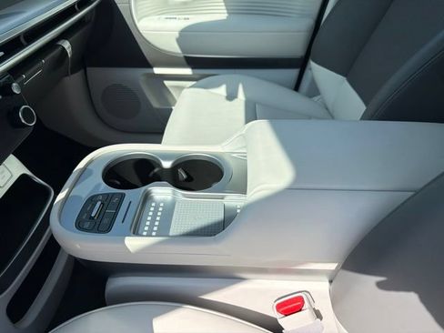 Certified 2026 Hyundai Ioniq 9 SEL AWD/4WD image 16