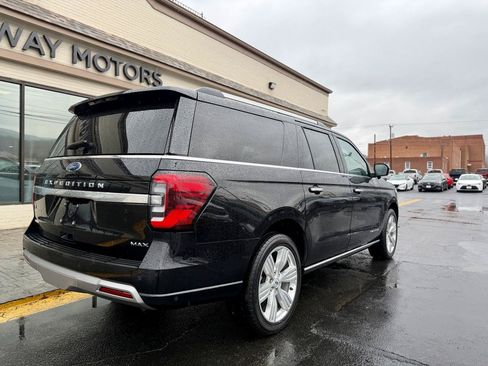 Used 2024 Ford Expedition Max Platinum AWD/4WD image 3