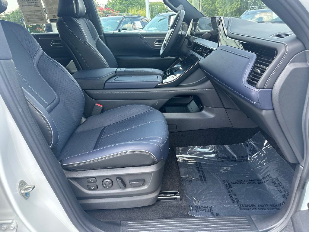Certified 2026 INFINITI QX80 4WD image 11