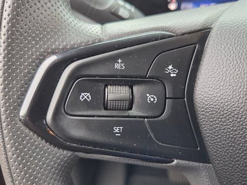 Used 2025 Chevrolet TrailBlazer LT AWD/4WD image 27