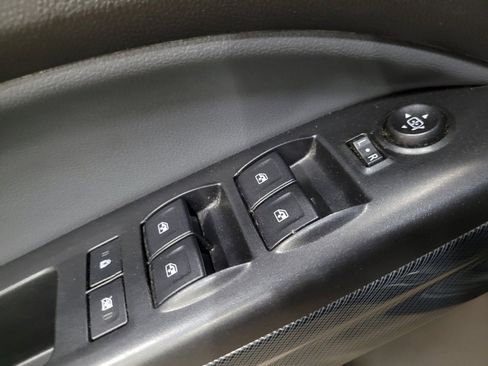 Used 2016 Chevrolet Colorado Z71 AWD/4WD image 27