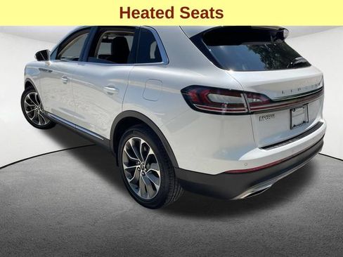 Used 2023 Lincoln Nautilus Reserve AWD/4WD image 10