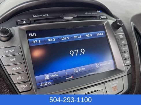 Used 2015 Hyundai Tucson Limited w/ Option Group 03 FWD image 16