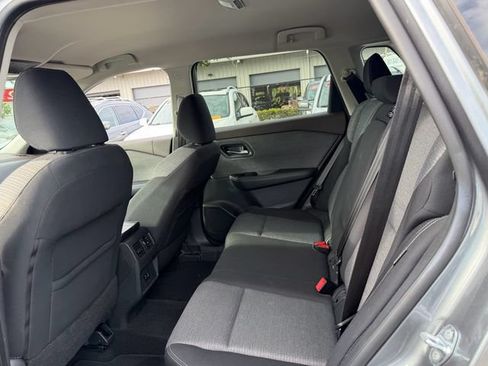 Used 2021 Nissan Rogue SV AWD/4WD image 12
