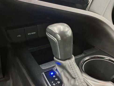 Used 2020 Toyota Camry SE image 27