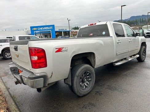Used 2010 Chevrolet Silverado 3500 LTZ w/ LTZ Plus Package image 4