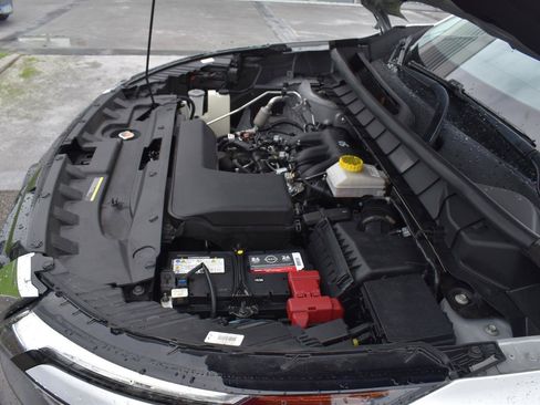 Used 2024 Nissan Pathfinder SV FWD image 23