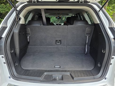 Used 2017 Chevrolet Traverse Premier AWD/4WD image 29