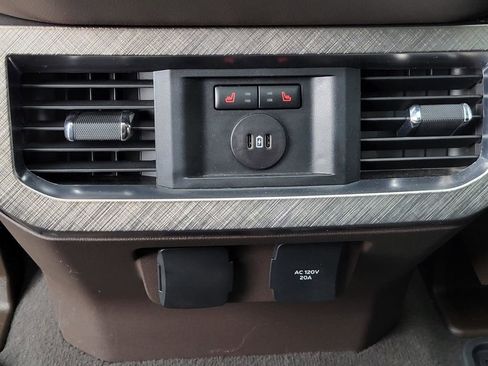 Used 2023 Ford F250 King Ranch w/ FX4 Off-Road Package image 15