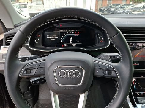 Certified 2025 Audi Q8 Premium Plus w/ Premium Plus Package AWD/4WD image 21