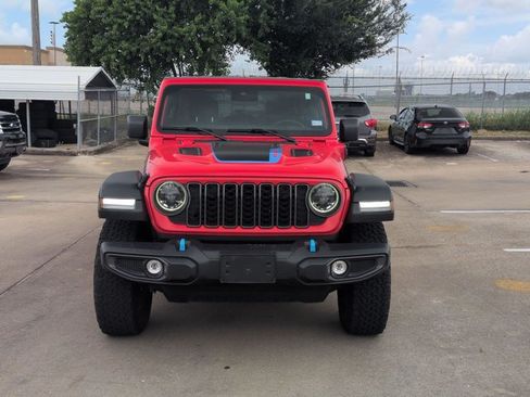 Used 2024 Jeep Wrangler Unlimited Rubicon 4xe AWD/4WD image 2