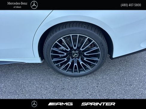 New 2026 Mercedes-Benz E 53 AMG e 4MATIC Sedan image 9