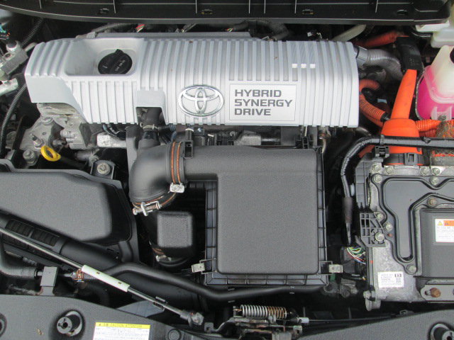 Used 2017 Toyota Prius V Four FWD image 22
