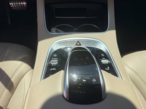 Used 2019 Mercedes-Benz S 560 4MATIC Sedan image 16