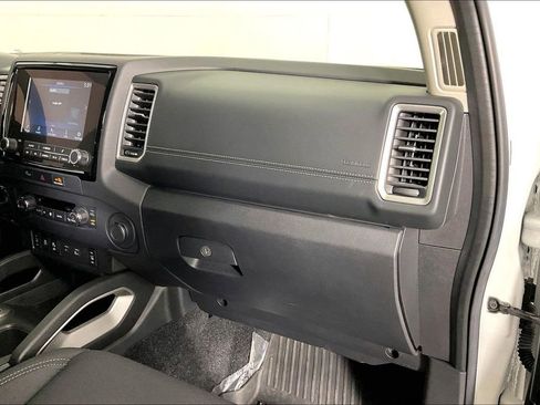 Certified 2024 Nissan Frontier SV w/ Hardbody Edition image 22