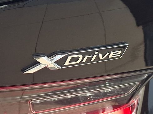 Used 2024 BMW 330i xDrive Sedan w/ Premium Package AWD/4WD image 35