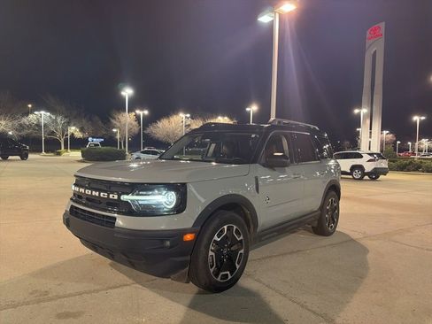 Used 2023 Ford Bronco Sport Outer Banks image 1