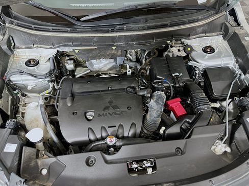 Used 2025 Mitsubishi Outlander Sport AWD image 29