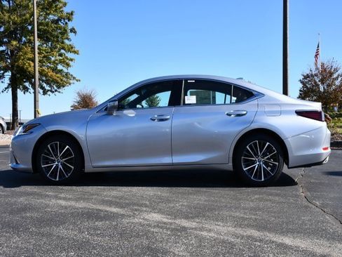 New 2025 Lexus ES 350 w/ Premium Package image 4