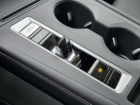 New 2026 Volkswagen Atlas SE image 14