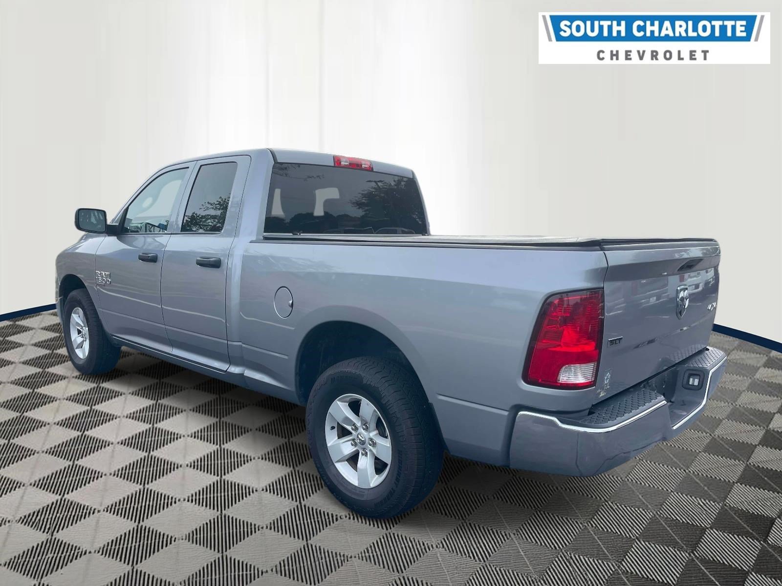 Used 2024 RAM 1500 Classic SLT AWD/4WD image 6