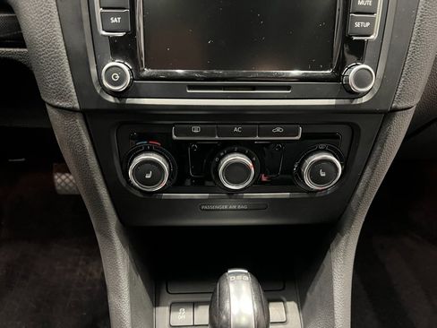 Used 2011 Volkswagen Jetta TDI image 34