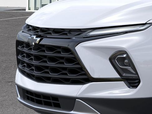 New 2026 Chevrolet Blazer LT w/ Midnight/Sport Edition AWD/4WD image 13