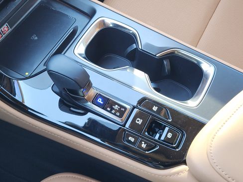 Certified 2025 Lexus NX 350h AWD w/ Premium Package image 24