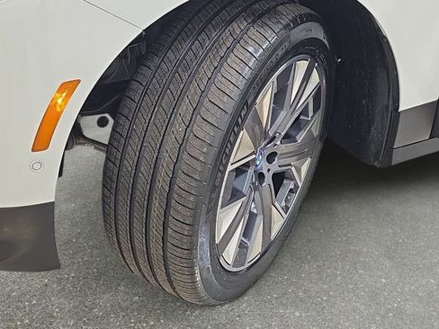 Used 2023 BMW iX xDrive50 w/ Convenience Package image 29