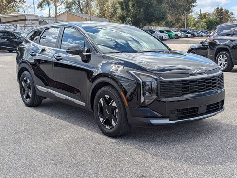 Certified 2026 Kia Sportage LX w/ LX Convenience Package image 2