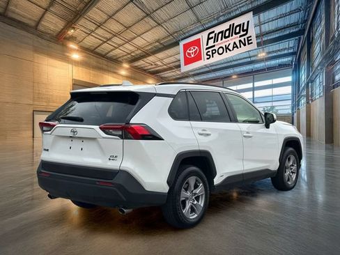 Used 2025 Toyota RAV4 XLE AWD/4WD image 4