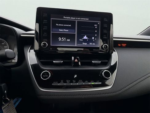 Used 2022 Toyota Corolla SE image 25