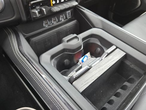 Used 2025 RAM 1500 Limited image 33