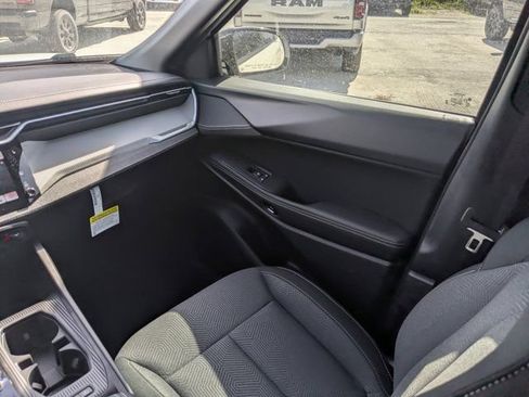 New 2026 Jeep Cherokee Laredo AWD/4WD image 18