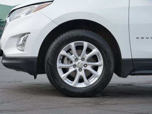 Used 2020 Chevrolet Equinox LS AWD/4WD image 11