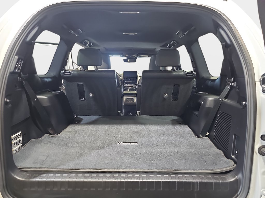 Certified 2023 Lexus GX 460 Premium w/ Accessory Package AWD/4WD image 12