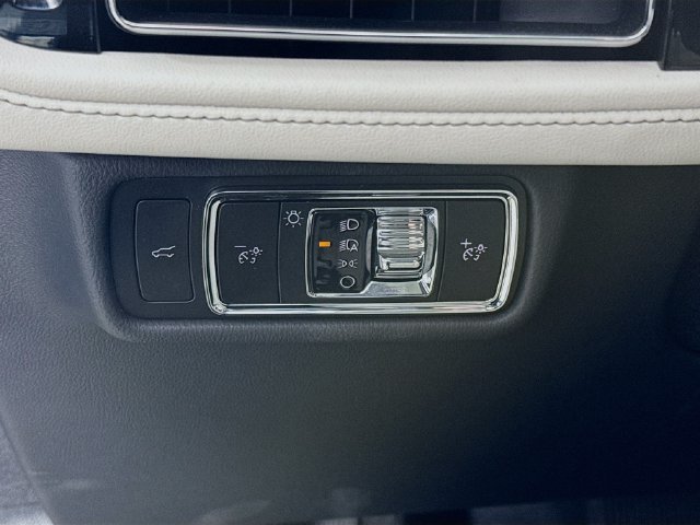 New 2026 Lincoln Aviator 2WD image 10