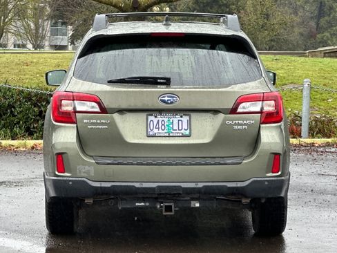 Used 2017 Subaru Outback 3.6R Limited image 7