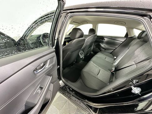 Certified 2025 Honda Accord LX image 17